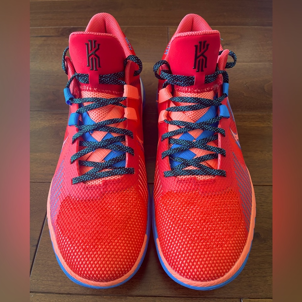 NIB Nike KYRIE FLYTRAP V Habanero Red Basketball Training Shoes Men’s 12